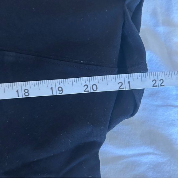 Offline by Aerie Muscle T-Shirt Black Cropped Top Large - Picture 6 of 7